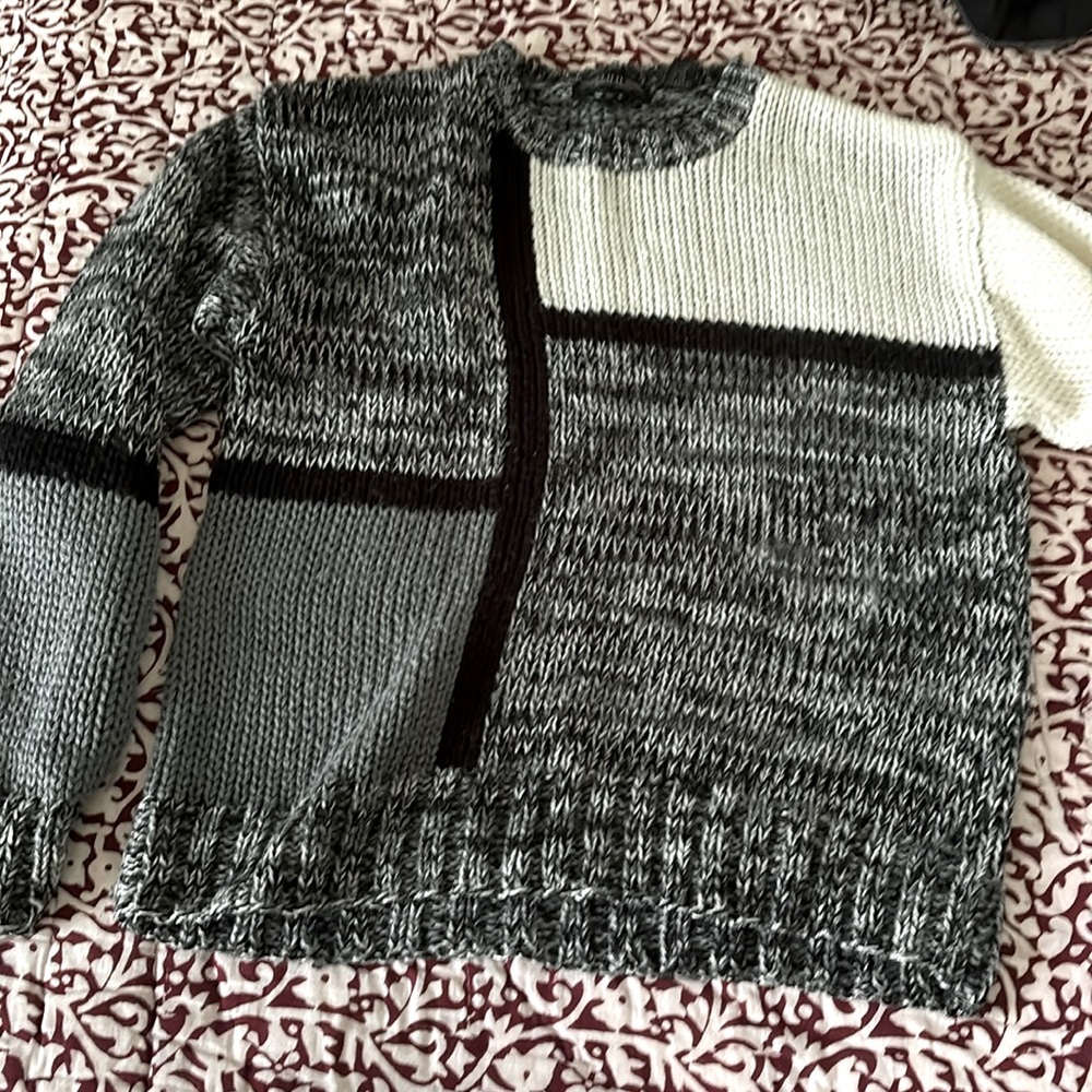 Vintage IOU sweater like new but not 😂